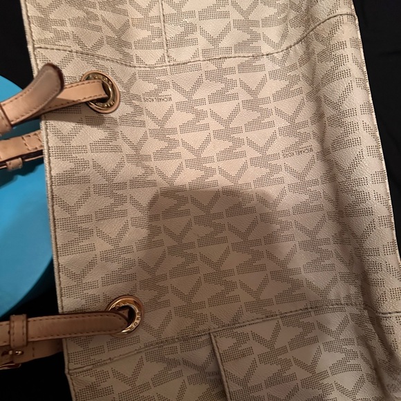 Michael Kors combo - Picture 9 of 9